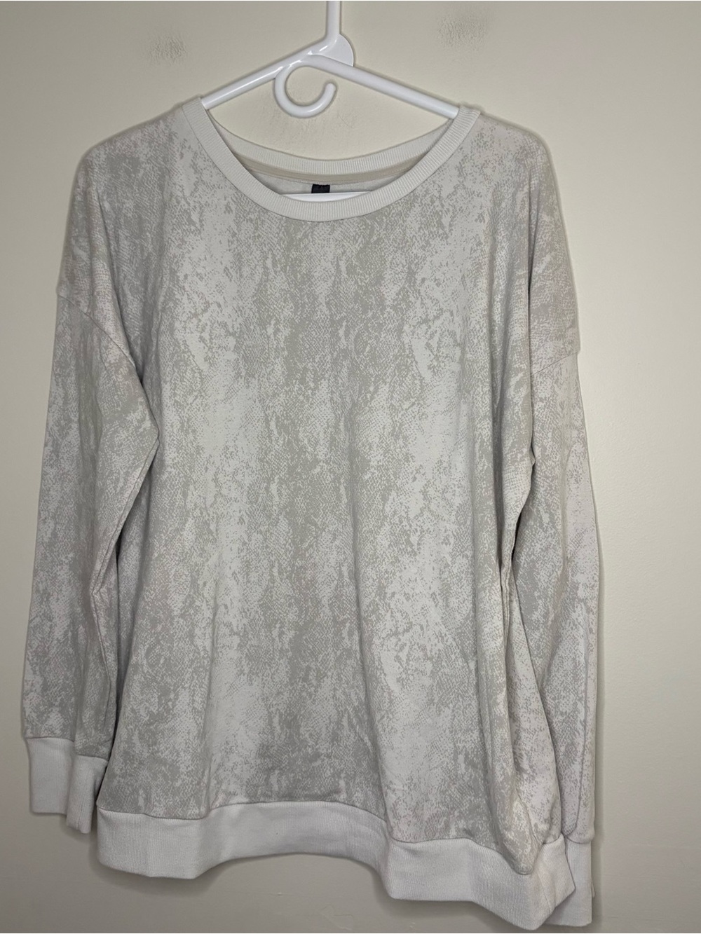 Mondetta Large Women’s Long Sleeve Top Modal Comfortable Grey White Cozy Fall